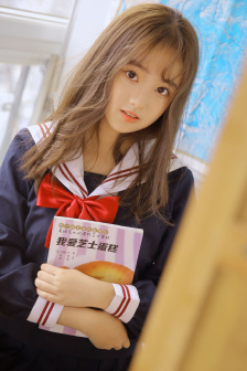 美女野外勾搭路人做爰